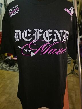 Defend Maui/ Wahine Toa Defend Maui Collab Tshirt Sz M New No Tags